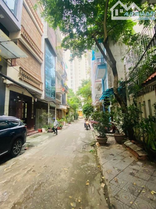 Phân lô gần Nghĩa Đô, 48m, 4 tầng, ô tô tránh, vỉa hè, kinh doanh, 2 mặt tiền, giá 15.9 tỷ