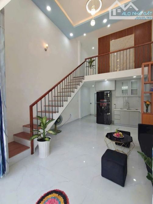 Tôi bán nhà 1 Trệt - 1 Lầu, 2 PN, 2 WC, nhà mới xây, Quận Bình Tân. Giá: 1 Tỷ 750triệu