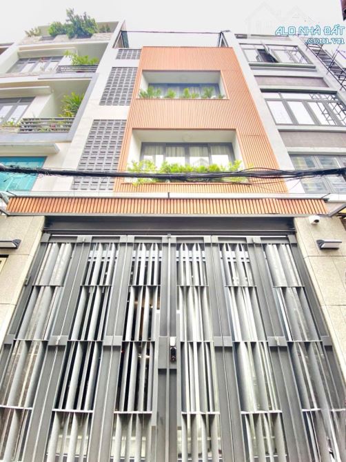 Bán Nhà Đẹp, Thang Máy, Full Nội Thất, Gần Sân Bay, 84m2, 4 Tầng, Chỉ 18 Tỷ 5, Tân Bình