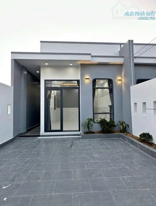 BÁN NHÀ CẤP 4 NGAY KHU VỰC GẦN KHU DU LỊCH BỬU LONG CHỈ VỚI 379 TRIỆU..