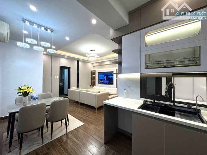 Bán căn hộ 198 Nguyễn Tuân 83m2 3pn - 2vs - 6,96 tỷ Tầng trung, full NT
