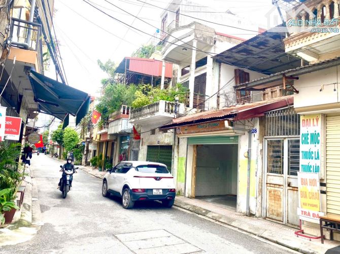 Spcc  🌺Cho thuê nhà 2 tầng nguyên căn  mặt đường 278 đà nẵng ( gần trường tiểu hoc ..) ki