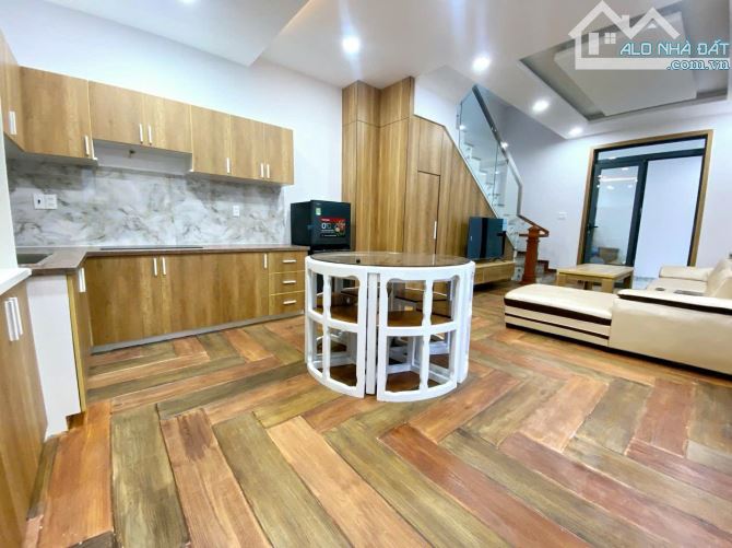 🏡 NHÀ 1 TRỆT 3 LẦU – MẶT TIỀN NGUYỄN THỊ MINH KHAI, P.8 – 88.1M² – ĐN – GIÁ 12 TỶ TL