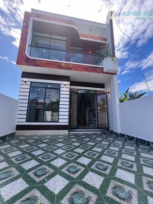 Bán Nhà Mới Xây Diên Lạc Đường Tổ 7 8 9 ( 76m2 3pn 2wc chỉ 1ty380 )