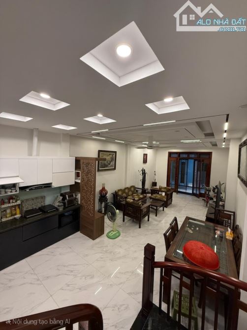 BÁN NHÀ NGUYÊN VĂN CỪ - LONG BIÊN - FUL NỘI THẤT - 30M RA Ô TÔ - 51M X 5 TẦNG - MT 4.6M