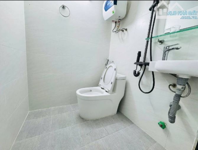 Bán nhà Tô Vĩnh Diện phân lô quân đội ba bước ô tô tránh 39m 6 tầng giá 8.8 tỷ nhà đẹp mặt