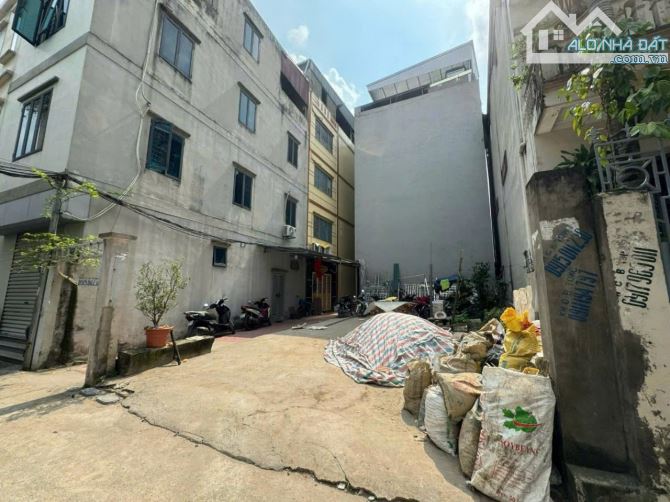 Bán đất Nguyễn Lam, nở hậu, lô góc, ô tô vào đất, 86m2, 14.45 tỷ