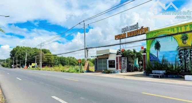 Bán đất tặng NHÀ NGHỈ MẶT TIỀN ĐƯỜNG VEN BIỂN-DT 1094M2-20x55M-200m2 thổ cư- có 32 phòng