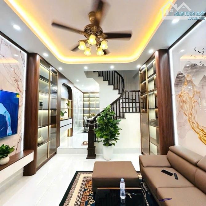 Nguyễn Đổng Chi- Hàm Nghi- 40m2- 4 tầng -Sát phố- 2 mặt ngõ- Nhỉnh 10 tỷ