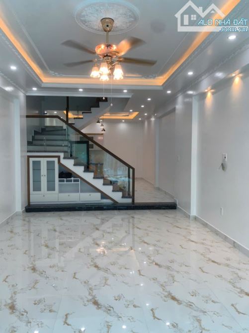 Bán nhà 4 tầng tuyến 2 Đồng Hòa, Kinh doanh buôn bán thuận tiện