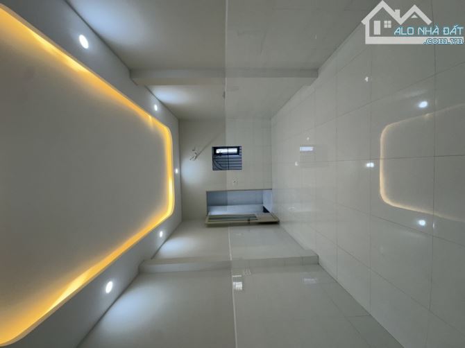 KHU PHÂN LÔ DÂN TRÍ - NHỰA 6M Ở KINH DOANH - NHÀ MỚI TOANH HƠN 3 TỶ.