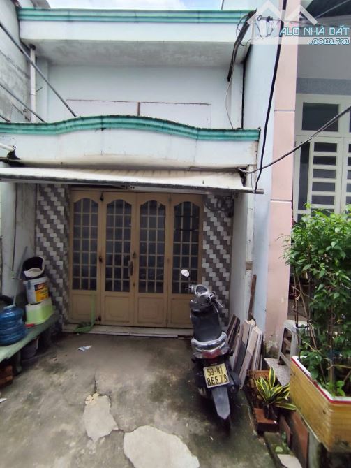 GẦN MẶT TIỀN - 2 TẦNG CŨ 60M2 - AN LẠC, BÌNH TÂN - GIÁ ĐẦU TƯ  3,25 TỶ.