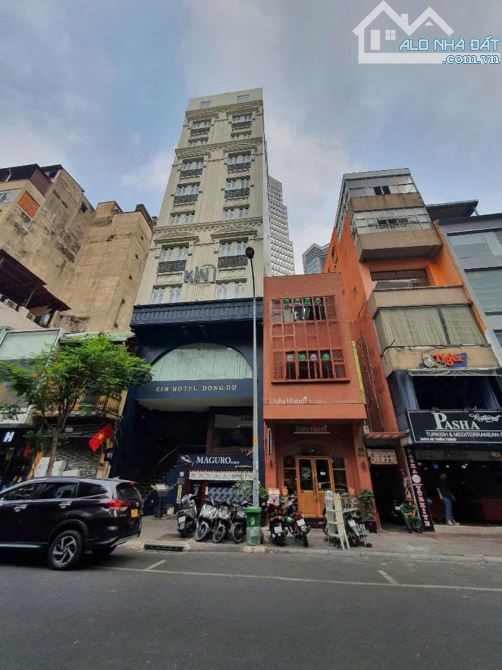 Cần bán nhà MT Đông Du, P.Bến Nghé, Q1. DT: 3.9x12.4m, 2 lầu. HĐT 135tr/tháng. Gía bán 78