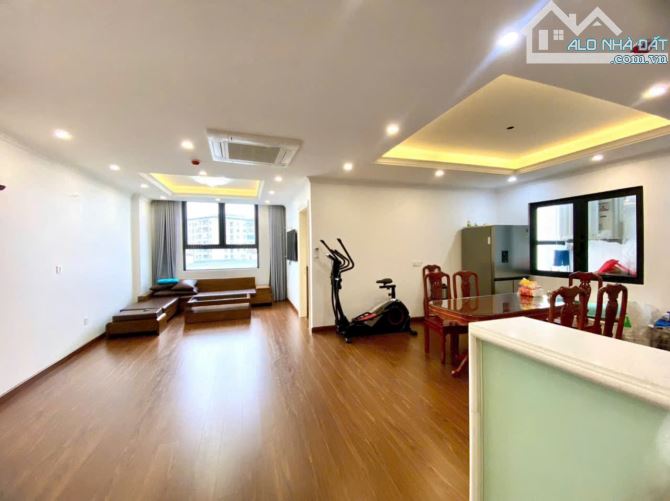 CẦN BÁN CĂN HỘ CHUNG CƯ VIỆT HƯNG – LONG BIÊN, HÀ NỘI, DT: 100M2, GIÁ: 6.2 CÓ RA LỘC