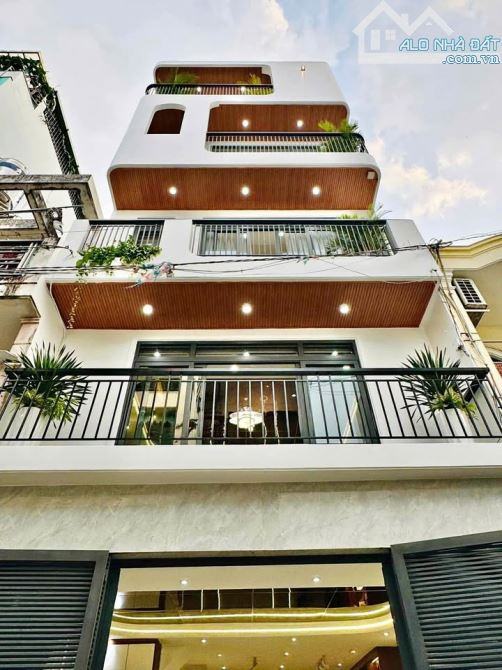 Bán lẹ căn 60m² Đường số 47, Q2 giá 5 tỷ 450. Xây 1 trệt 3 lầu, gần Trường BIS. Sổ sẵn