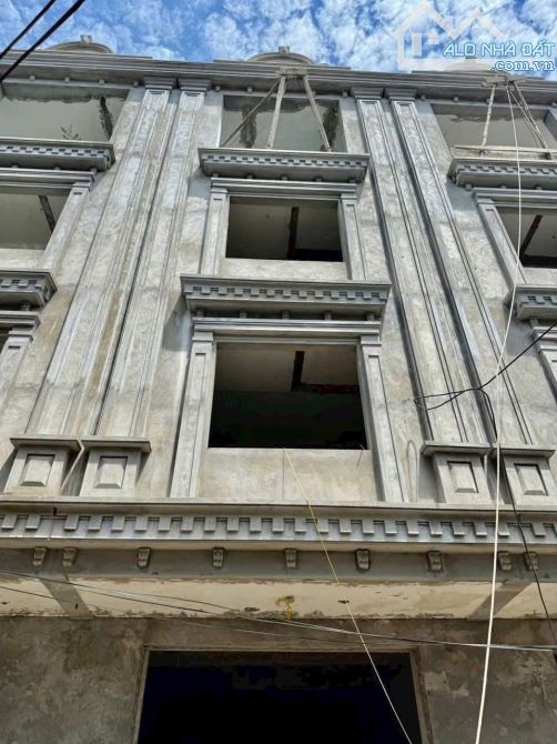 Bán nhà 4 tầng mặt đường Mạc Thiên Phúc, Lãm Hà, Kiến An