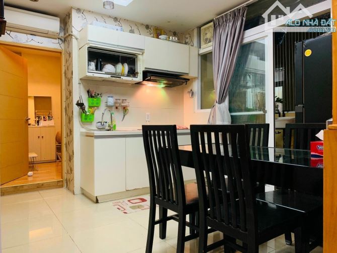 Cho thuê chung cư Hoàng Kim Thế Gia diện tích 120m 3PN 2WC giá 12 triệu nội thất đầy đủ