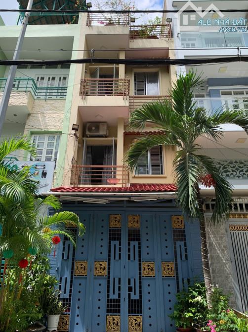 Nhà Hẻm Xe Hơi Tạ Uyên P6 Q11 . DT : 4 x 20m . 3 lầu Giá : 12 tỷ TL
