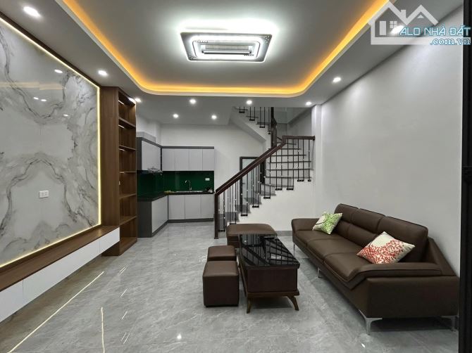 7,3tỷ - Nhà Mỗ Lao Hà Đông, ô tô tránh,dừng đỗ 20m - Tặng Nội thất - 35m - 5 tầng,3 ngủ