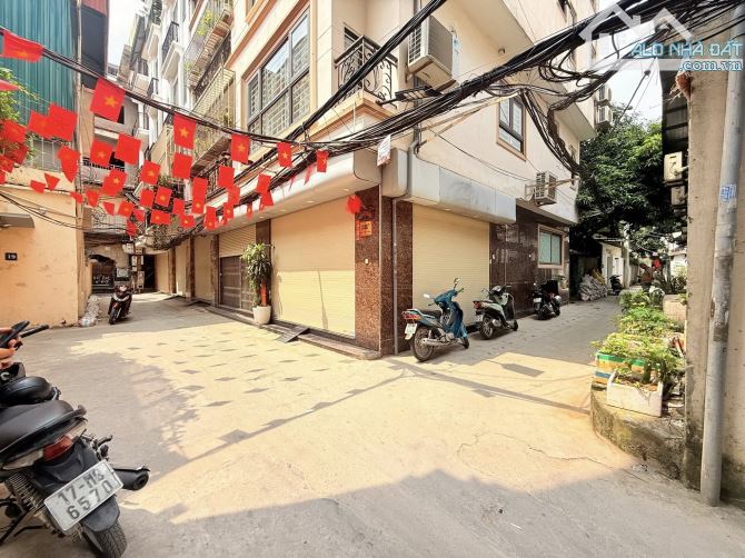Bán nhà ngõ 279 Đội Cấn - 8m ra ô tô đỗ - Tầm giá 10 tỷ