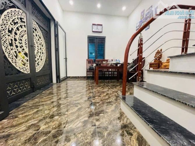 💥💥💥CẦN BÁN GẤP NHÀ ĐỘI CẤN, LÔ GÓC 3 MẶT THOÁNG, NGAY GẦN PHỐ. 40M X 4 TẦNG.