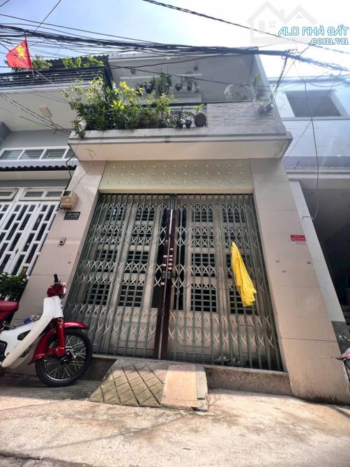 Nhà 2 tầng BTCT - 4x10.5m - Đường số 2, Gò Vấp - gần mặt tiền đường chỉ 4.xx tỷ