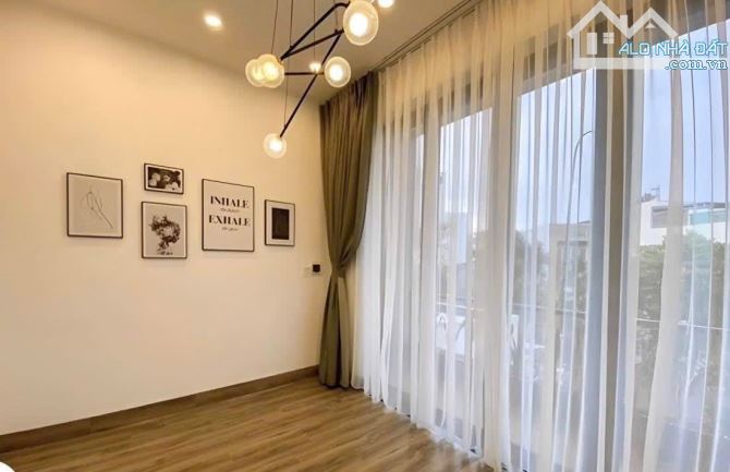 NHÀ MỚI 4 TẦNG - MẶT TIỀN HẺM XE HƠI QUỐC LỘ 13 - NGAY KĐT VẠN PHÚC - NHỈNH 7 ĐỒNG