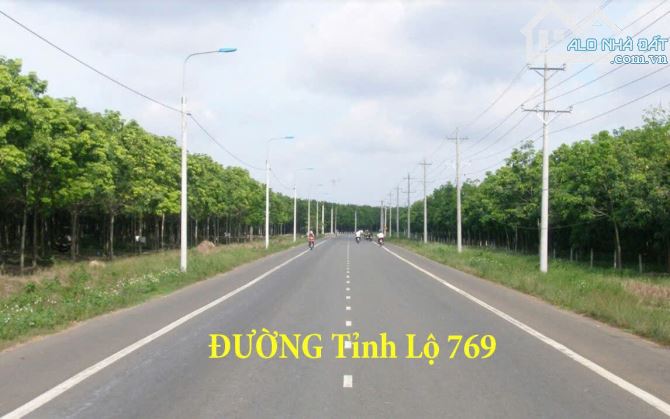Siêu phẩm. Chủ bên Canada gửi b.án  15000m2. Sổ Riêng qh hồng Bình Sơn Long Thành  Tiềm nă