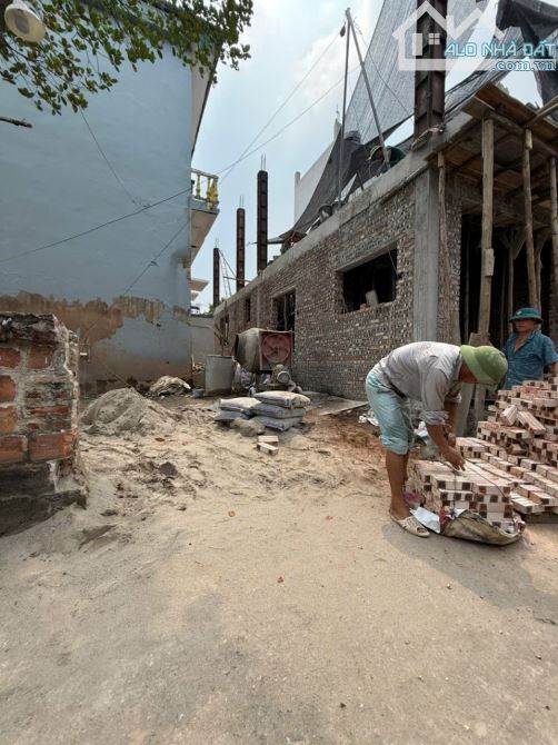 ĐẤT ĐÔNG DƯ GIÁ NHỈNH 5 TỶ, DIỆN TÍCH 60 MÉT