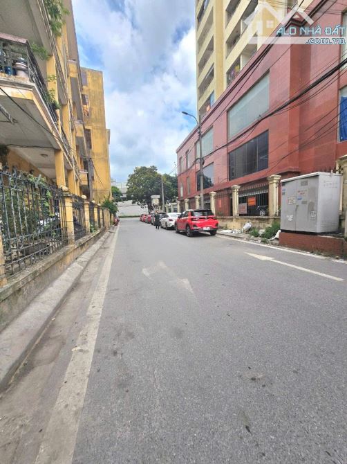 Phân lô Tăng Thiết Giáp, 50m2*7T thang máy, Gara ô tô, nhà đẹp, cách phố 1 nhà, 15 tỷ