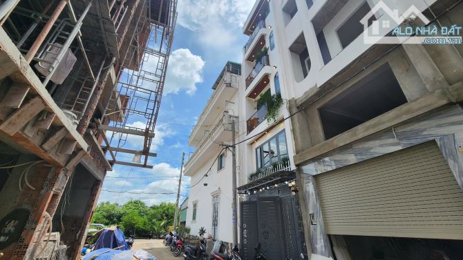 NHÀ PHỐ HIỆN ĐẠI ĐẦU DÃY 6.X TỶ  – KDC CẦU ĐÔI 14 CĂN / TX25