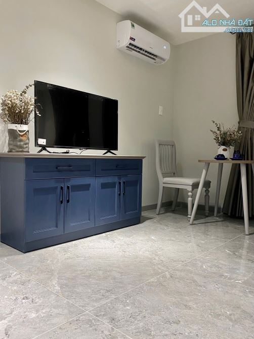SUPER STUDIO COSMETICS FULL INTERIOR BALCONY RIGHT PRICE IN DISTRICT 1