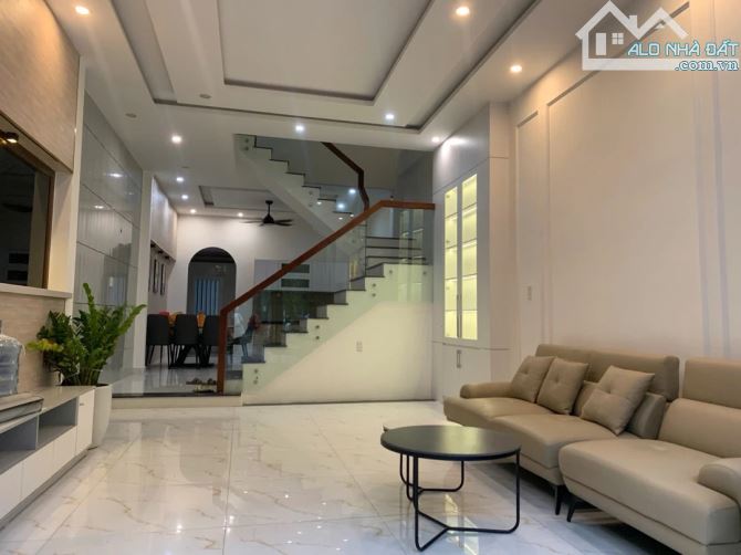 Bán nhà 4 tầng đẹp, hiện đại – Nguyễn Huy Tự, Hòa Khánh Nam, Liên Chiểu – Giá 7.x tỷ