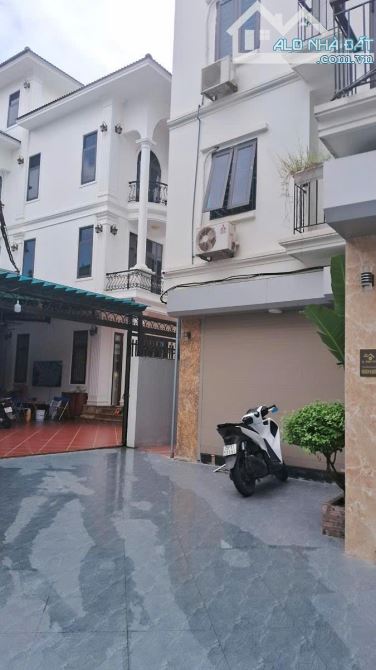 NHÀ ĐẸP 6 TẦNG THẠCH BÀN LONG BIÊN ÔTÔ ĐỖ CỬA DT 35M ,MT 3,4M GIÁ 8,5 TỶ