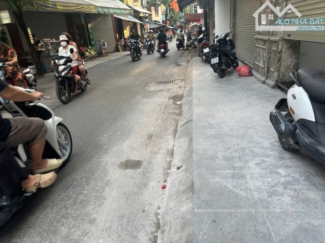 ✨Cơ hội sở hữu 81m2 –  Khu Phân Lô HOÀNG MAI – NGUYỄN KHOÁI chỉ 12,5 tỷ !