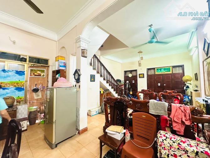 BÁN NHÀ PHỐ ĐẶNG TIẾN ĐÔNG, ĐỐNG ĐA, VF3 ĐỖ CỬA, 20M RA Ô TÔ TRÁNH, 50M, 16.8 TỶ