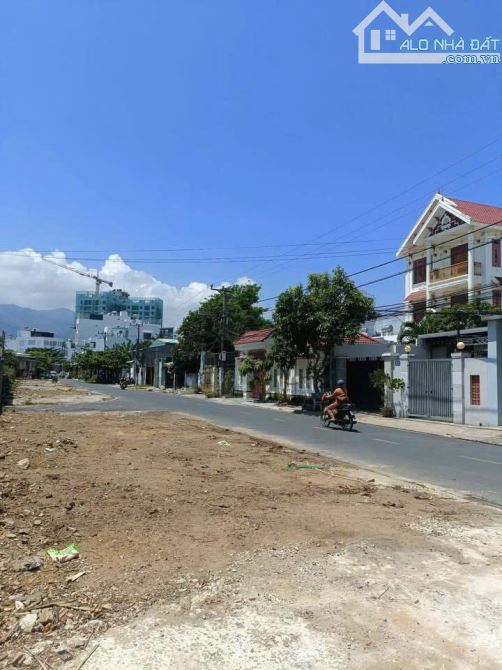 Đất Trung Tâm Tp Nha Trang Đường A2 Rộng 15m-Ph Phước Long- ☘️ Chỉ 54,5tr/m Thương Lượng
