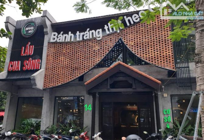 Hiếm! Lô góc Nguyên Hồng, mặt tiền siêu rộng 15m, vị trí vàng kinh doanh sầm uất