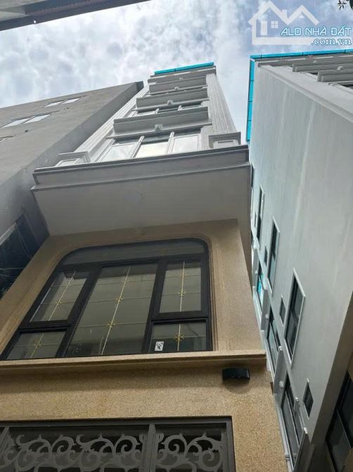 Bán Nhà Cổ Nhuế Cạnh Trường Tiểu Học Mầm Non Cổ Nhuế 2 . 32m 5Tầng. 6.5Tỷ