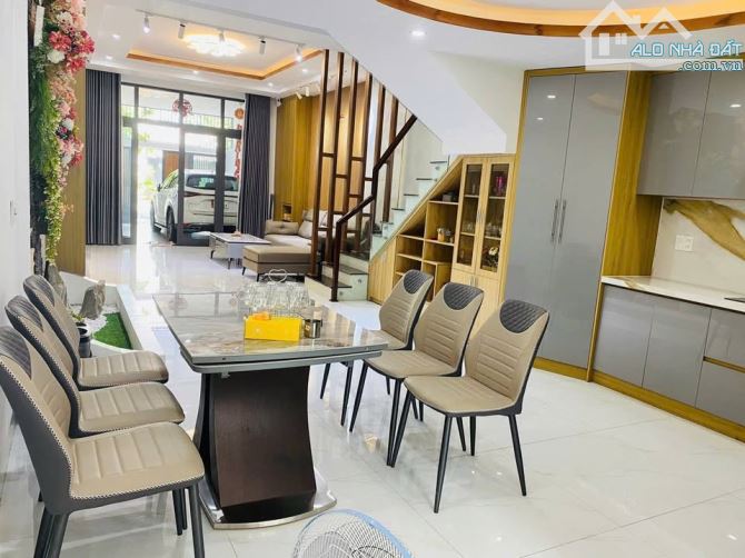MẶT TIỀN KINH DOANH BÙI TRANG CHƯỚC – SIÊU HIẾM