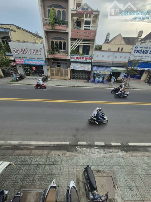 Cực Hiếm Mặt Tiền Kinh Doanh Lê Lợi.TT Hóc Môn. Đt sàn 40m2 2Tâng BTCT.chỉ 3.2tỷ