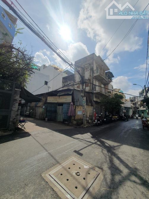 HÀNG HIẾM - CĂN GÓC 2 MT HXH 451/ TÔ HIẾN THÀNH - Q.10 | DT: 12 x17M |