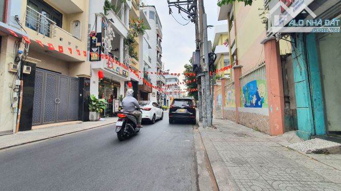 NHÀ MẶT TIỀN NGUYỄN PHI KHANH, 11 x 25M, MẶT TIỀN LỚN KHAN HIẾM