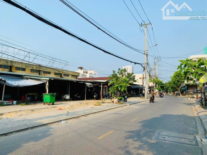 Bán đất kiệt sau lưng mặt tiền đường Lê Văn Thứ gần Biển gần Chợ Mân Thái 100m/5,5 tỷ