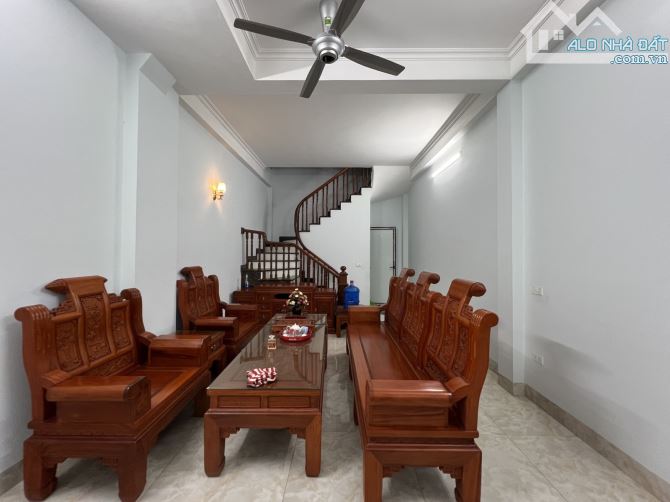 HIẾM! PHÂN LÔ, Ô TÔ NGỦ TRONG NHÀ, 50M, 4 TẦNG, NHỈNH 14 TỶ