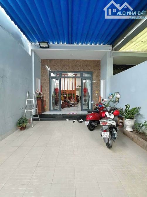 Kẹt tiền bán gấp căn nhà ở Trần Văn Chẩm - Củ Chi - 900 Triệu -SHR