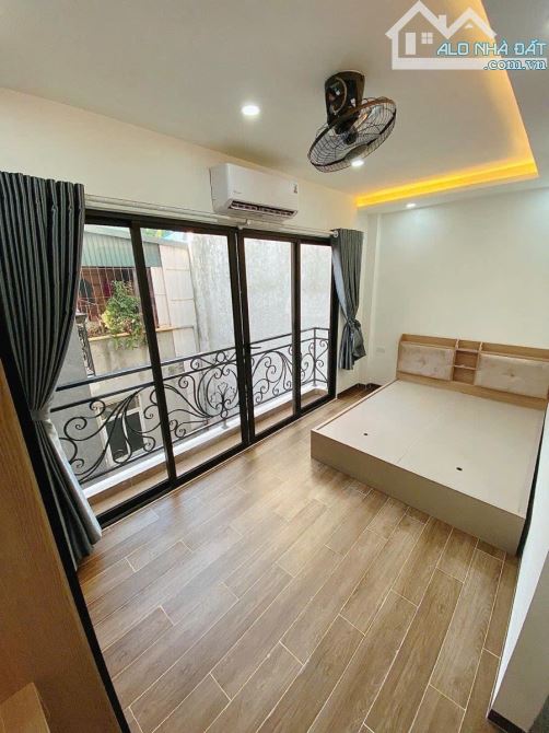 BÁN TOÀ NHÀ GIẢNG VÕ, BA ĐÌNH - 80M² x 7T THANG MÁY - MT 8M - DÒNG TIỀN 100TR/TH- 20.5 TỶ