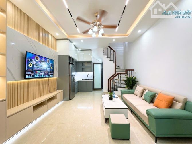 BÁN NHÀ CẠNH TRƯỜNG KINH TẾ QUỐC DÂN - 29M2 X 4 TẦNG - ĐỦ NỘI THẤT - HƠN 4 TỶ
