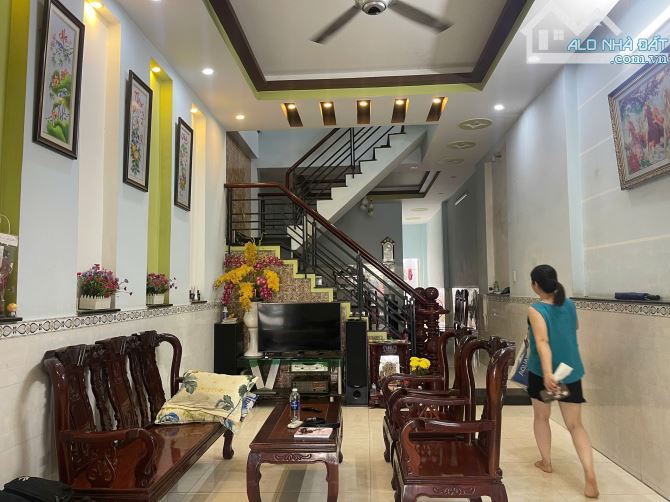 Siêu phẩm mặt tiền  Lê Thị Lơ , Hóc Môn 2Tx 97 m2 . Giá chỉ  5.3 tỷ (TL)