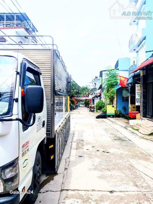 HUYỀN THOẠI LÊ TẤN BÊ -  3 TẦNG NHÀ ĐẸP LUNG LINH MÀ CHỈ 5.X.TỶ  : HẺM XE TẢI